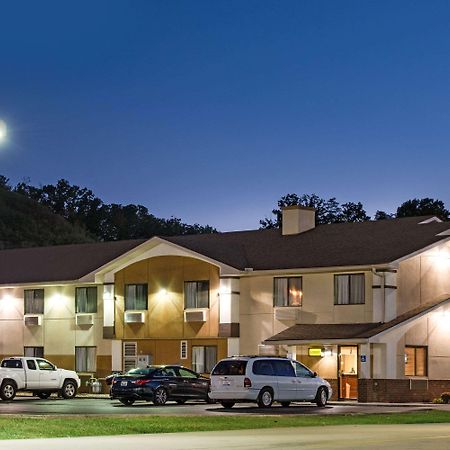 Hotel Super 8 By Wyndham Ripley Exterior foto